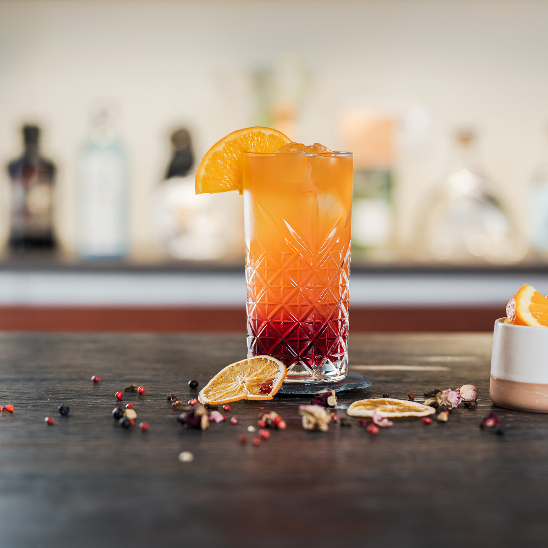 🧪 Experimento #20: A Simulação Solar (Sunset on the Beach — Mocktail)